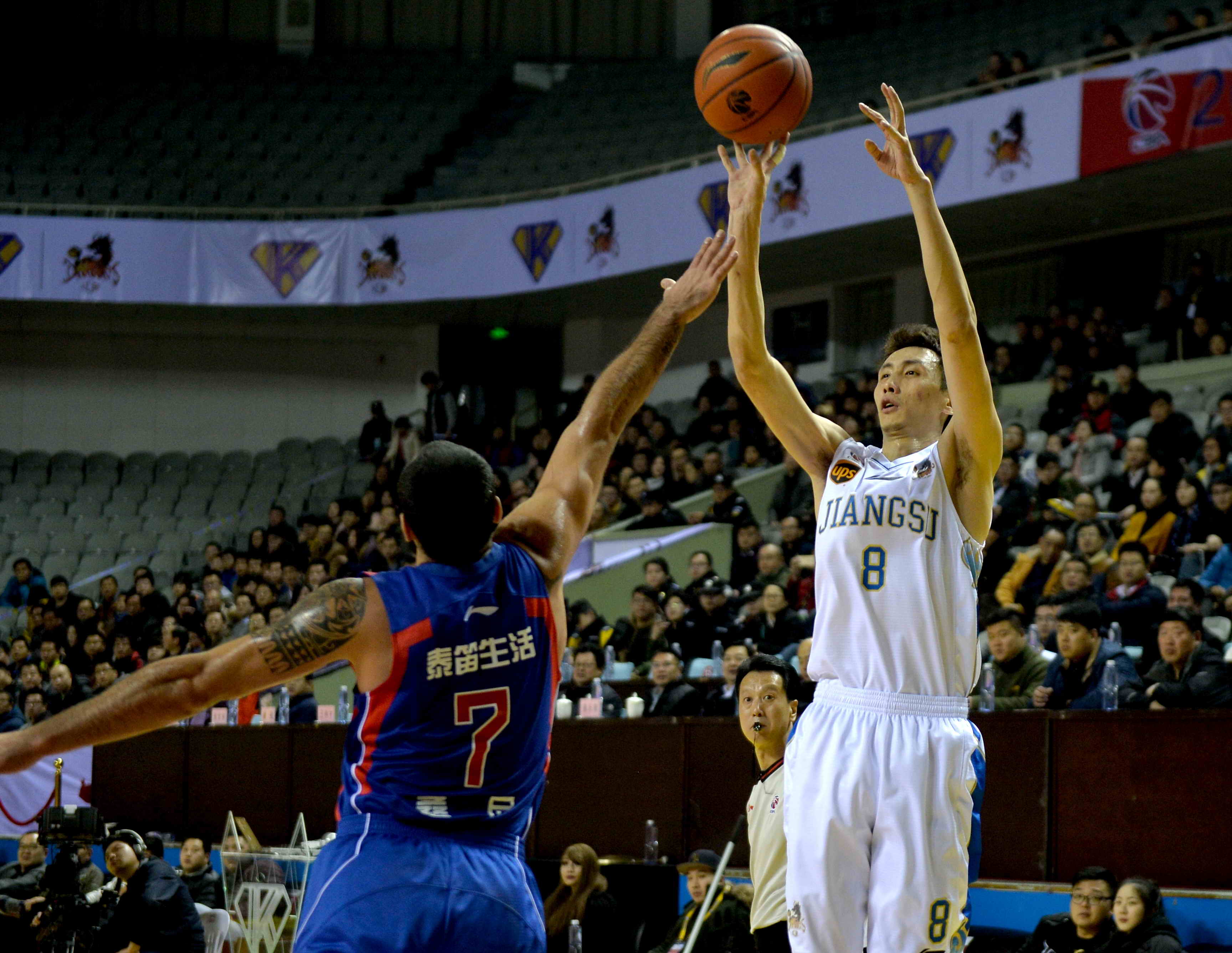 季表现的亮 季表现的亮