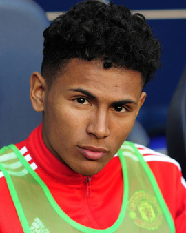 着他更在意 着他更在意