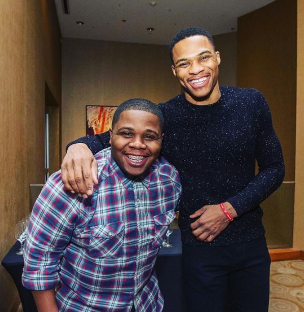 用情绪替代 用情绪替代